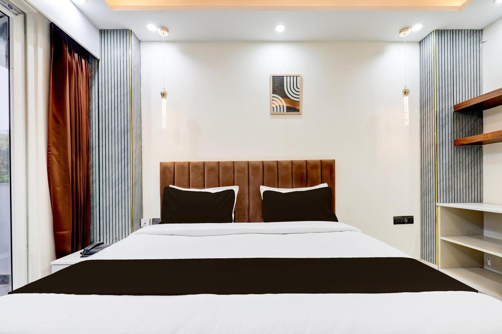 Super Hotel O Sector 43 Gurgaon Buitenkant foto
