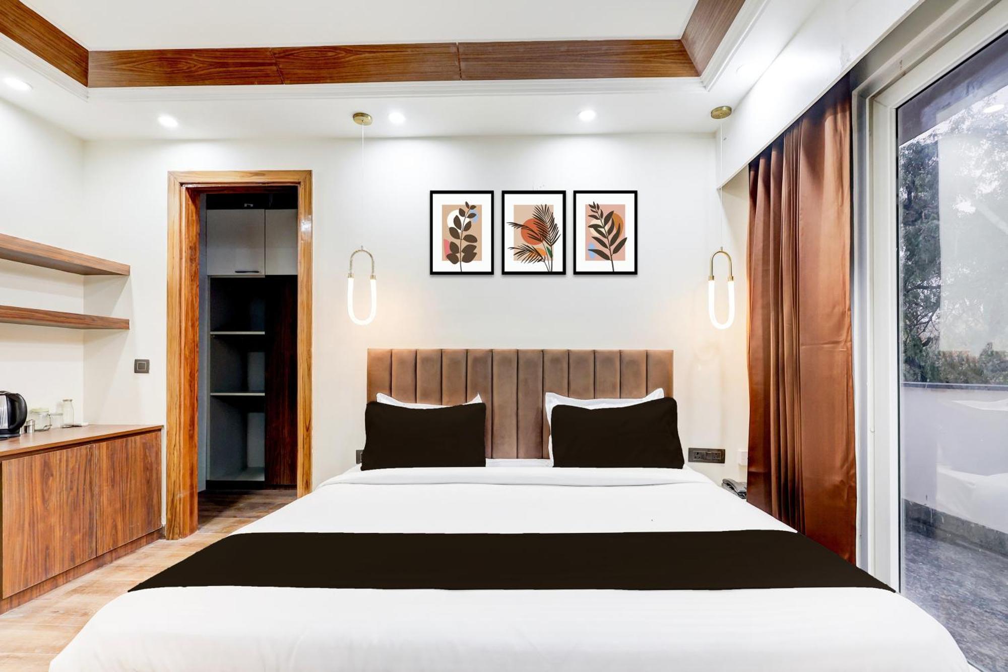 Super Hotel O Sector 43 Gurgaon Buitenkant foto
